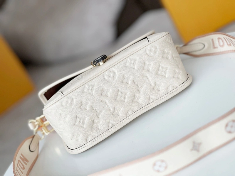 LV Satchel bags 4233H-0788