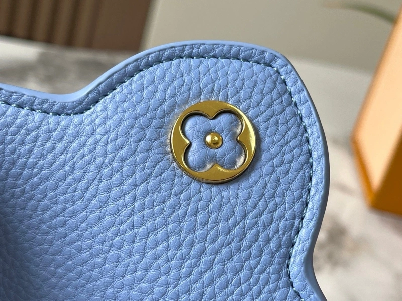 LV Capucines Bags 4233H-0833