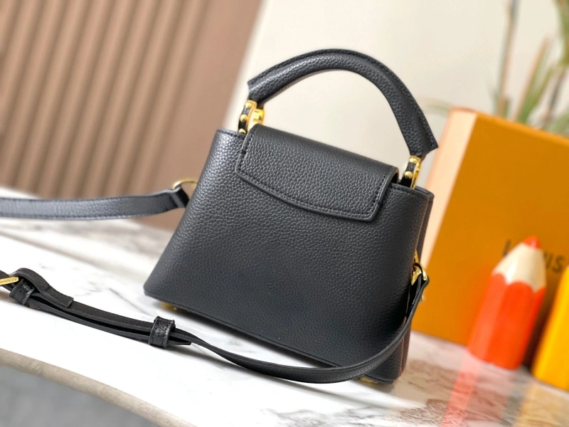 LV Capucines Bags 4233H-0839
