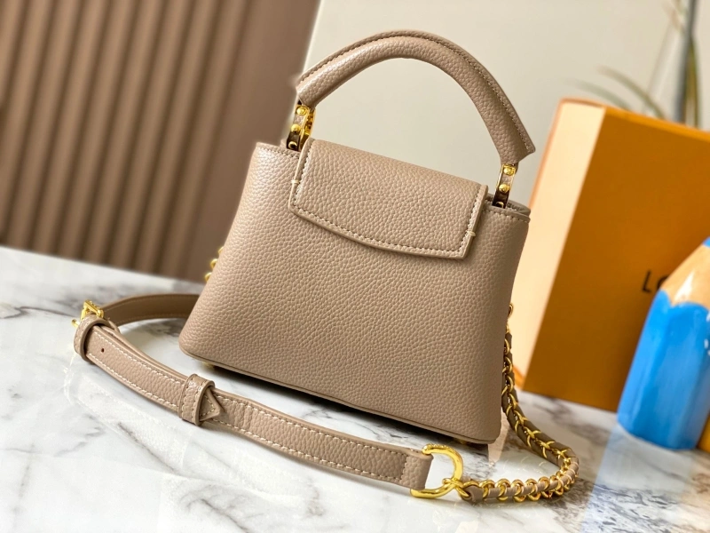 LV Capucines Bags 4233H-0843