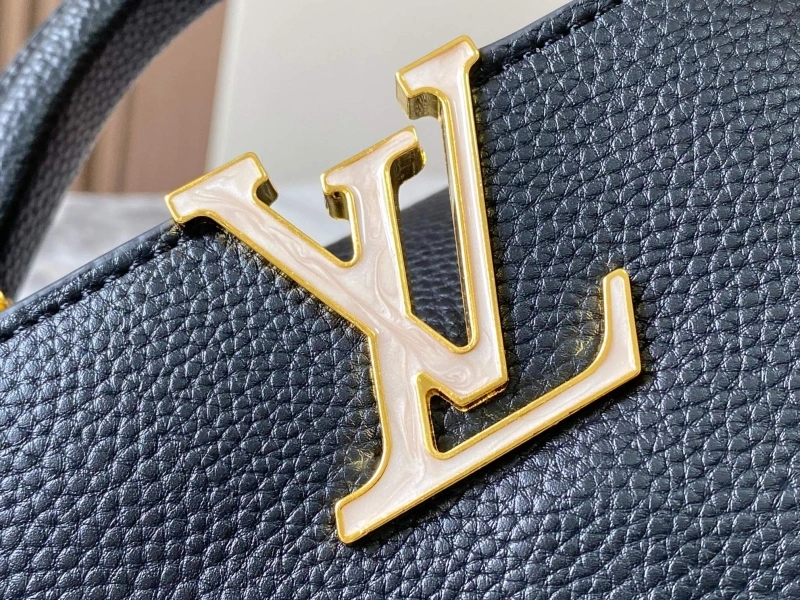 LV Capucines Bags 4233H-0846