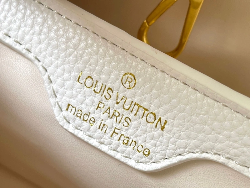 LV Capucines Bags 4233H-0849