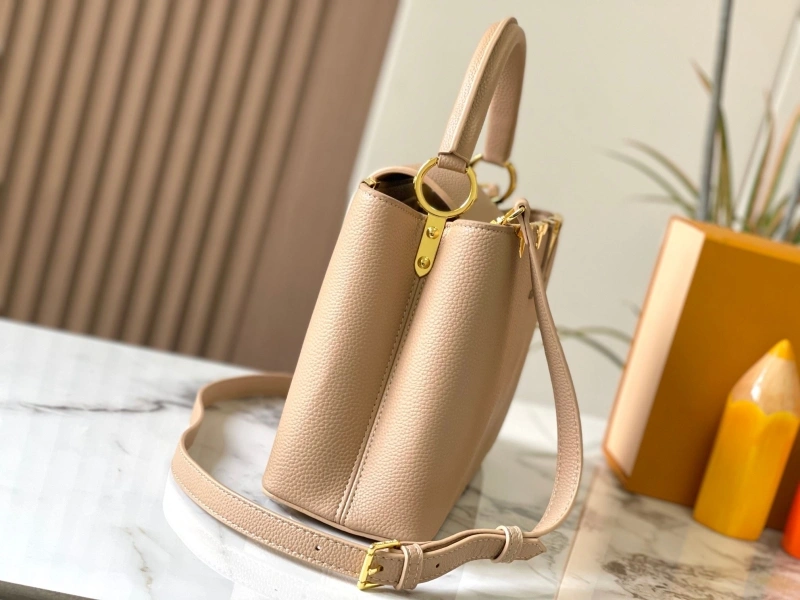 LV Capucines Bags 4233H-0852