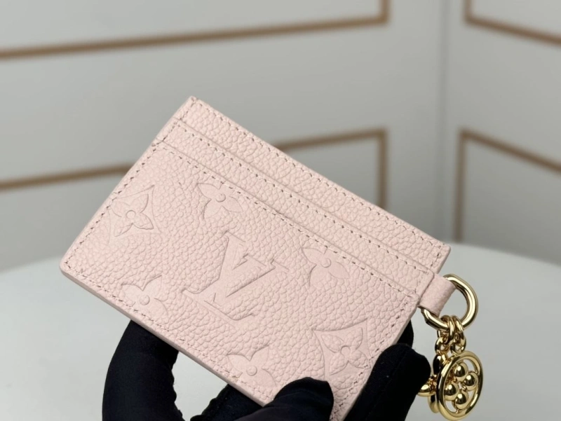 LV Wallets 4233H-0921