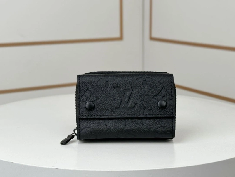 LV Wallets 4233H-0924