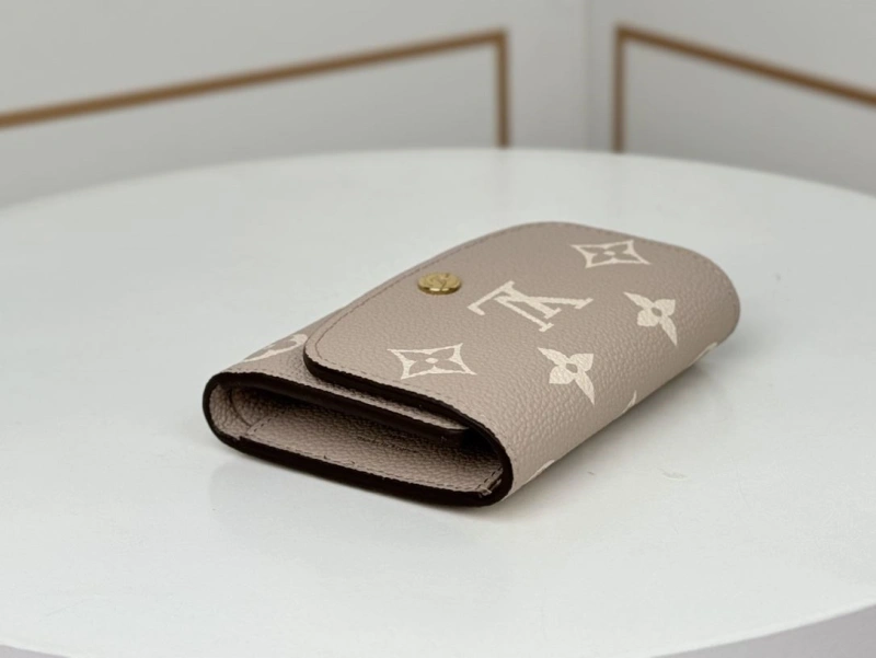 LV Wallets 4233H-0937