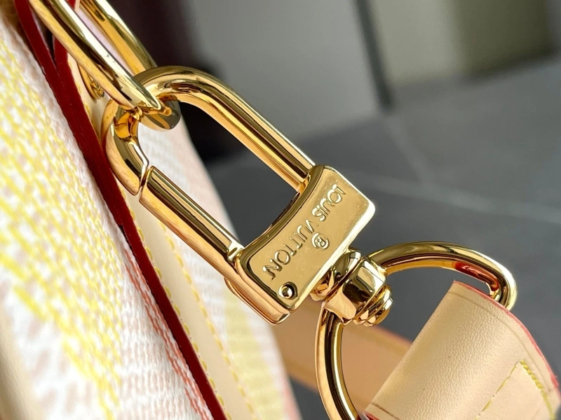 LV Travel Bags 4233H-1090