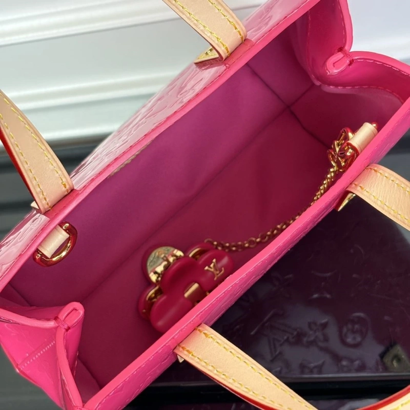LV Shopping Bags 4233H-1132