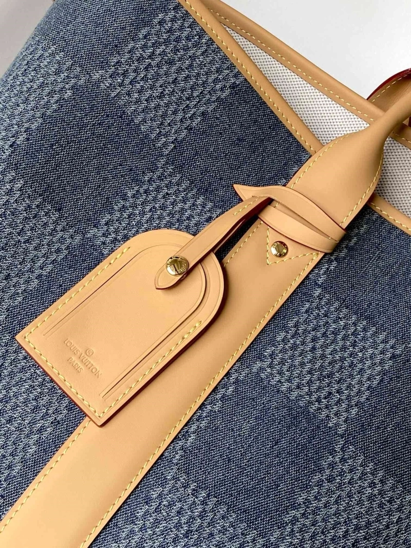 LV Mens Briefcases 4233H-1170