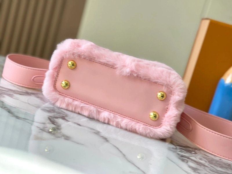 LV Capucines Bags 4233H-1201