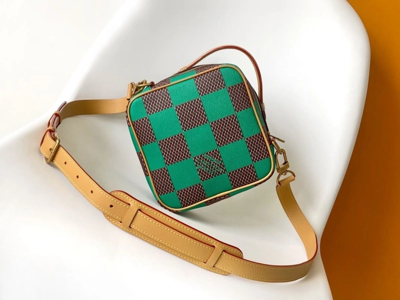 LV Box Bags 4233H-1233