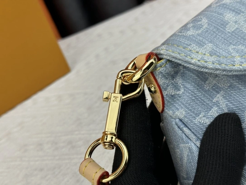 LV Satchel bags 4233H-1260