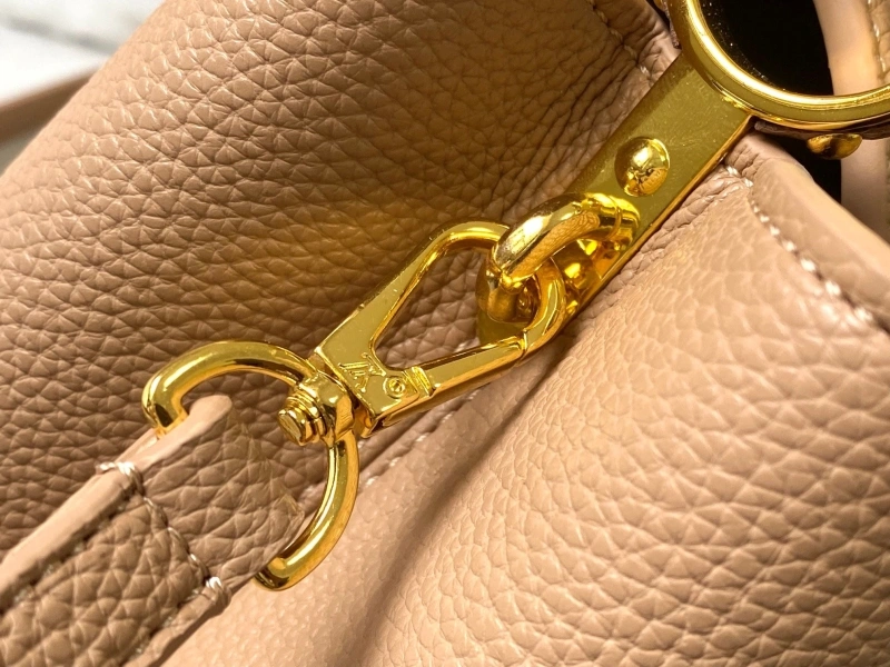LV Capucines Bags 4233H-1282