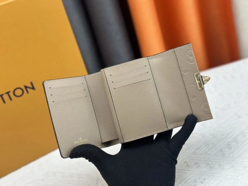 LV Wallets 4233H-1320