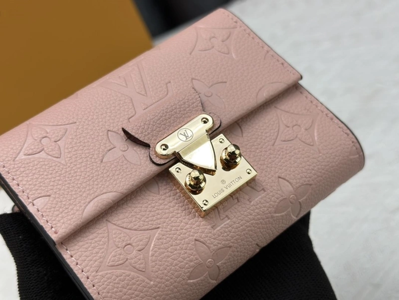 LV Wallets 4233H-1323