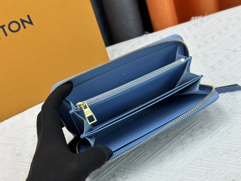 LV Wallets 4233H-1327