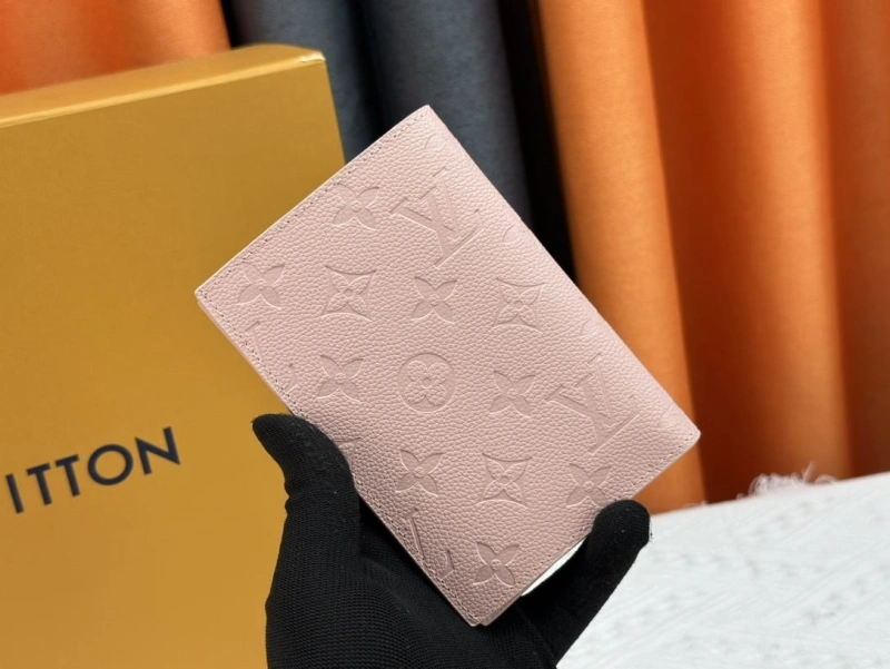 LV Wallets 4233H-1335
