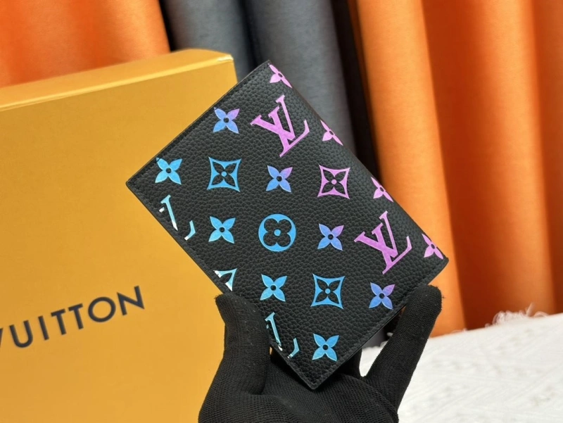 LV Wallets 4233H-1336