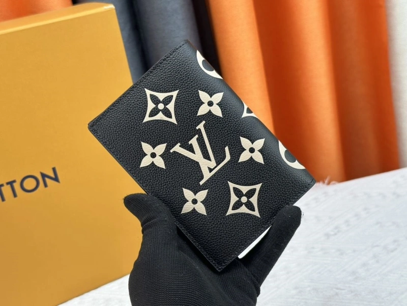 LV Wallets 4233H-1341