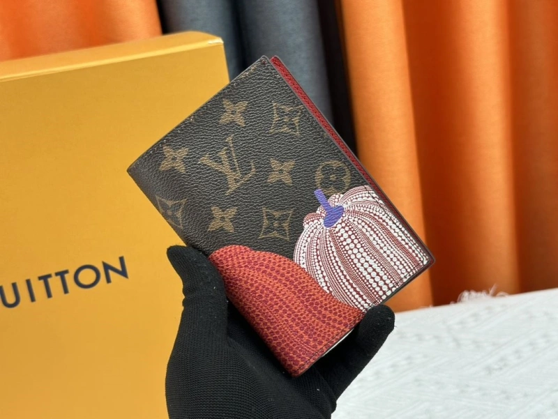 LV Wallets 4233H-1347