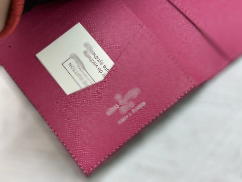 LV Wallets 4233H-1359