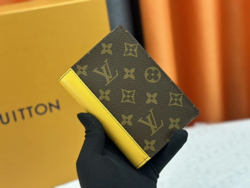 LV Wallets 4233H-1366