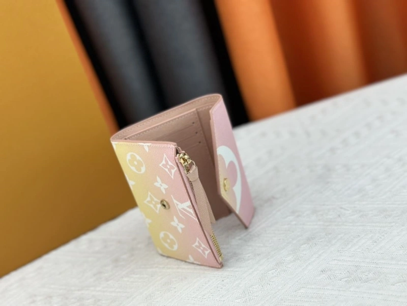 LV Wallets 4233H-1514