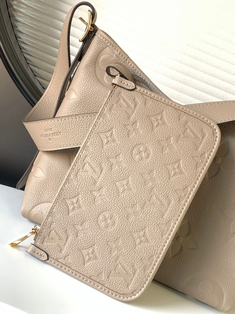 LV Top Handle Bags 4233H-1537