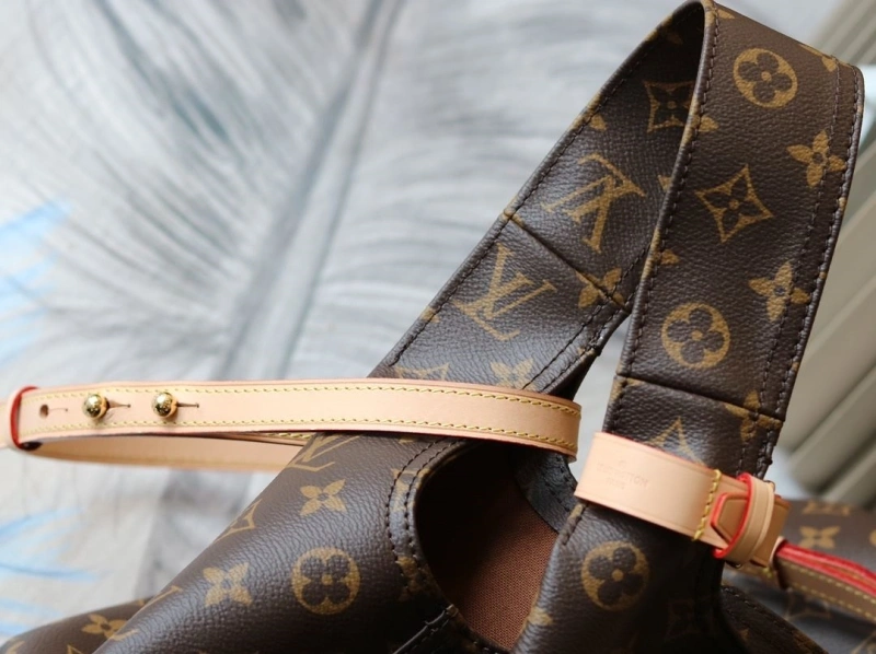 LV Shopping Bags 4233H-1553