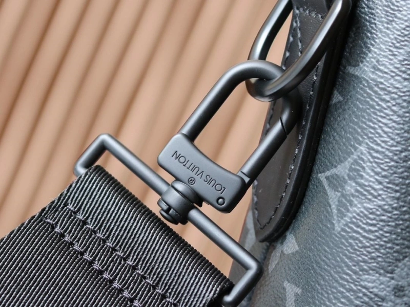LV Mens Briefcases 4233H-1586