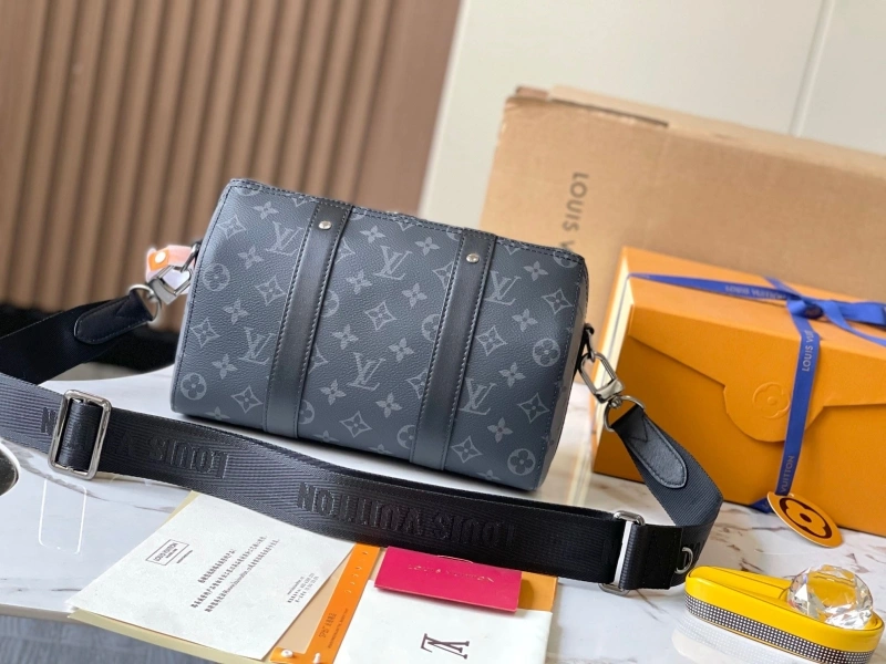 LV Travel Bags 4233H-1703