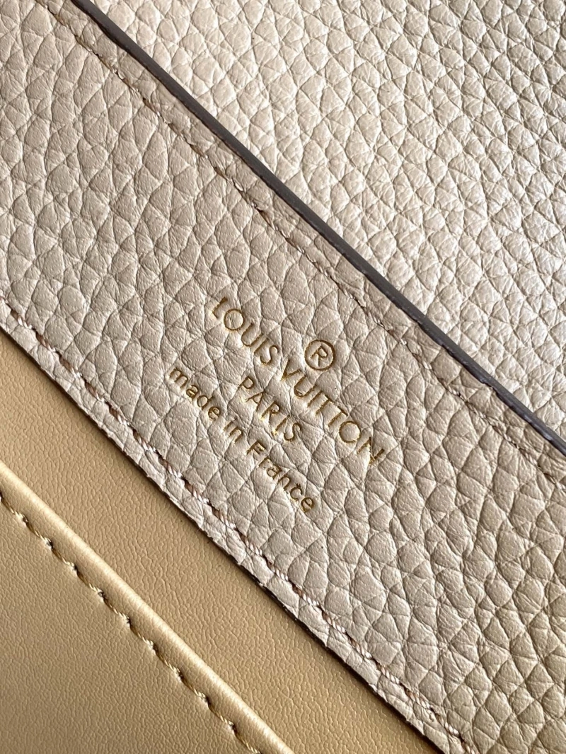 LV Capucines Bags 4233H-1791