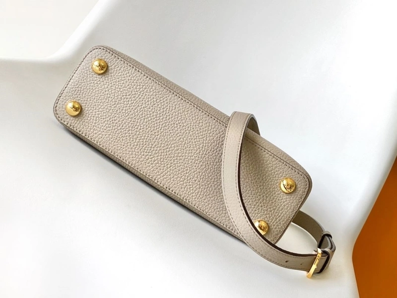 LV Capucines Bags 4233H-1798