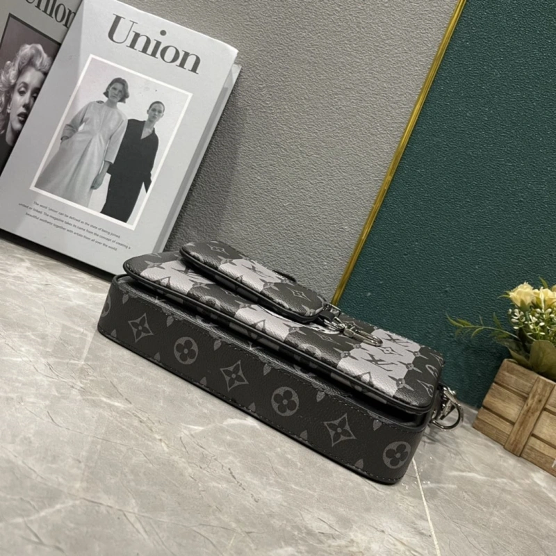 LV Satchel bags 4233H-1883