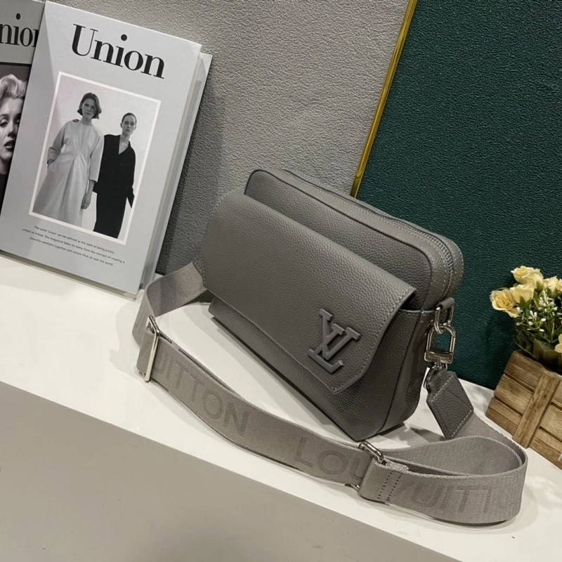 LV Satchel bags 4233H-1962