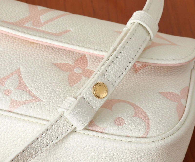 LV Satchel bags 4233H-2117