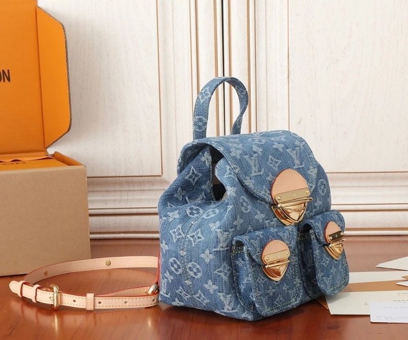 LV Backpacks 4233H-2172