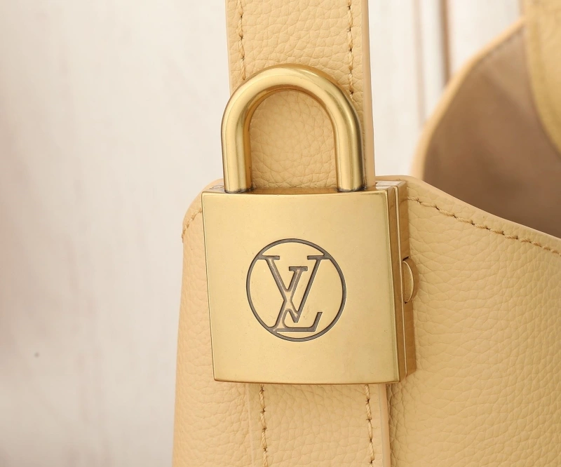 LV Shopping Bags 4233H-2196