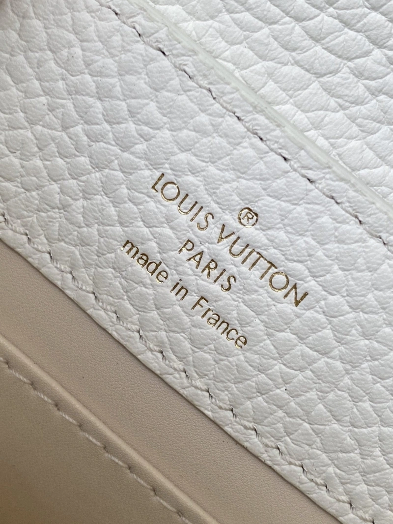LV Capucines Bags 4233H-2227