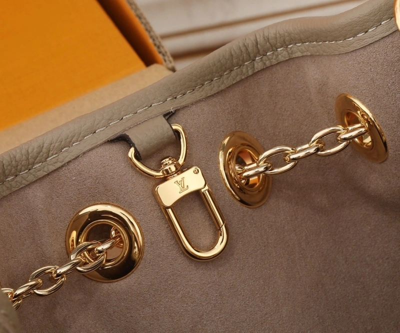 LV Top Handle Bags 4233H-2256