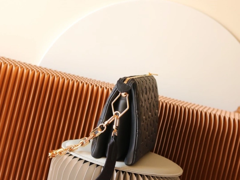 LV Satchel bags 4233H-2392