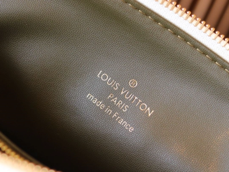 LV Satchel bags 4233H-2406