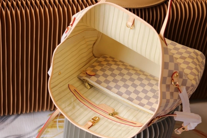 LV Shopping Bags 4233H-2444