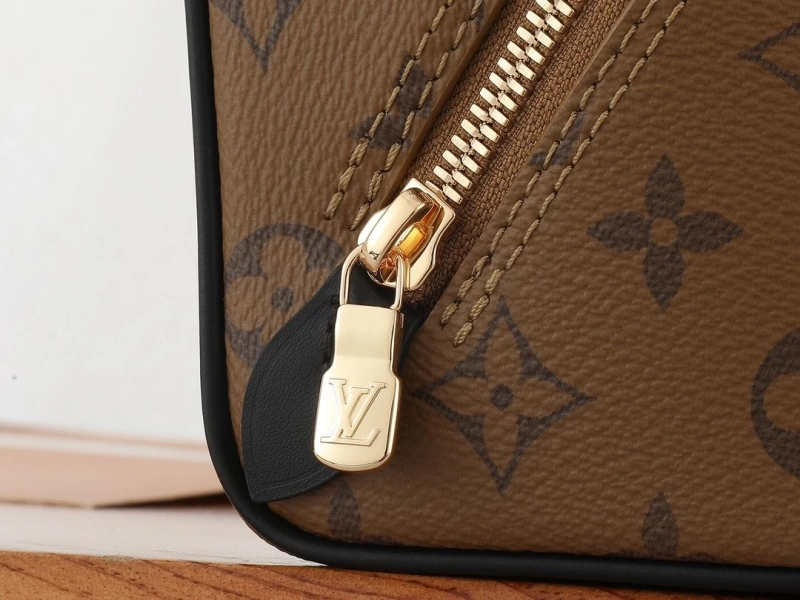 LV Box Bags 4233H-2586