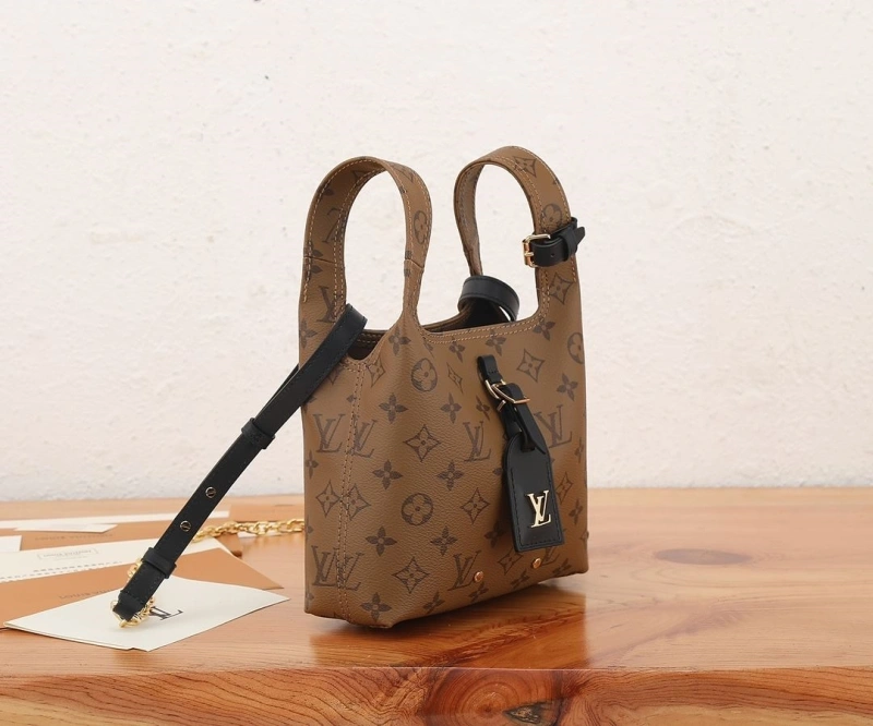 LV Shopping Bags 4233H-2624