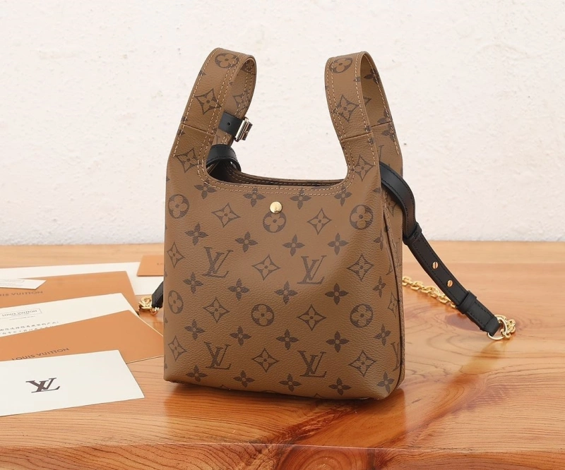 LV Shopping Bags 4233H-2624