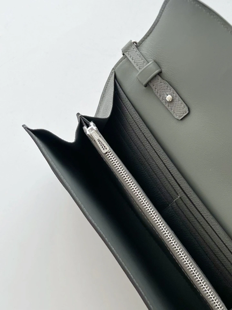 H**me5 wallets 4248c-0097