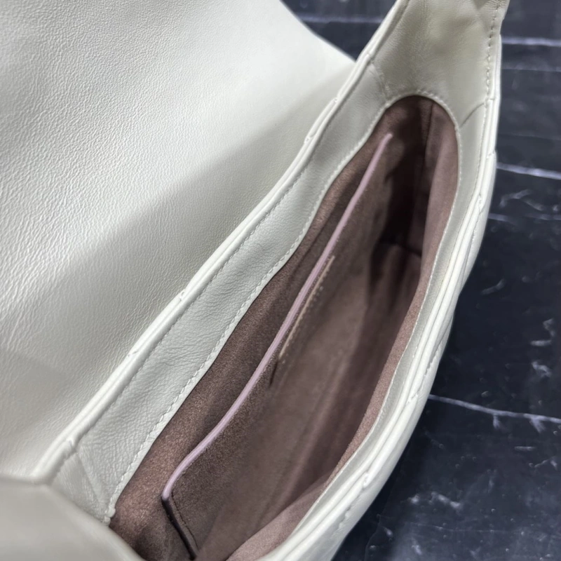Y51 top handle bags 4250i-0003
