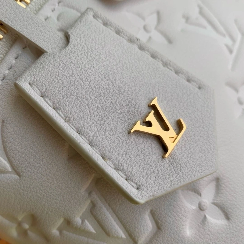 LV Cosmetic Bags 4286A-0043