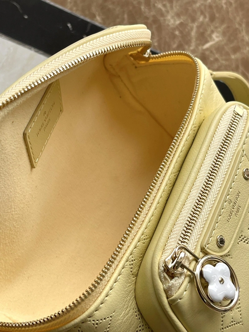 LV Cosmetic Bags 4286A-0108